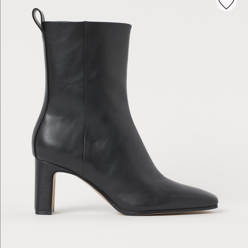 BNWT , Ladies H&M Boots